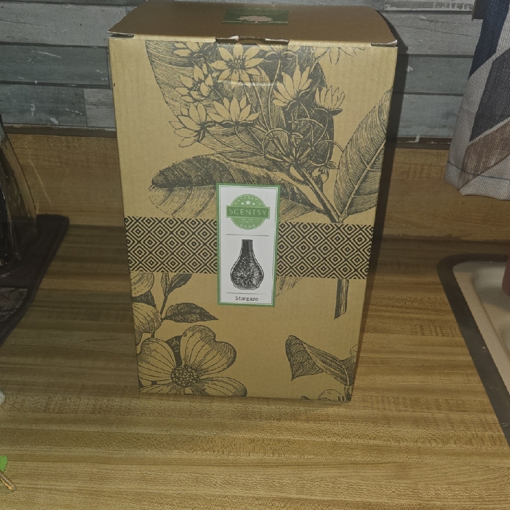 Scentsy Stargaze Diffuser Shade - Picture 2 of 3